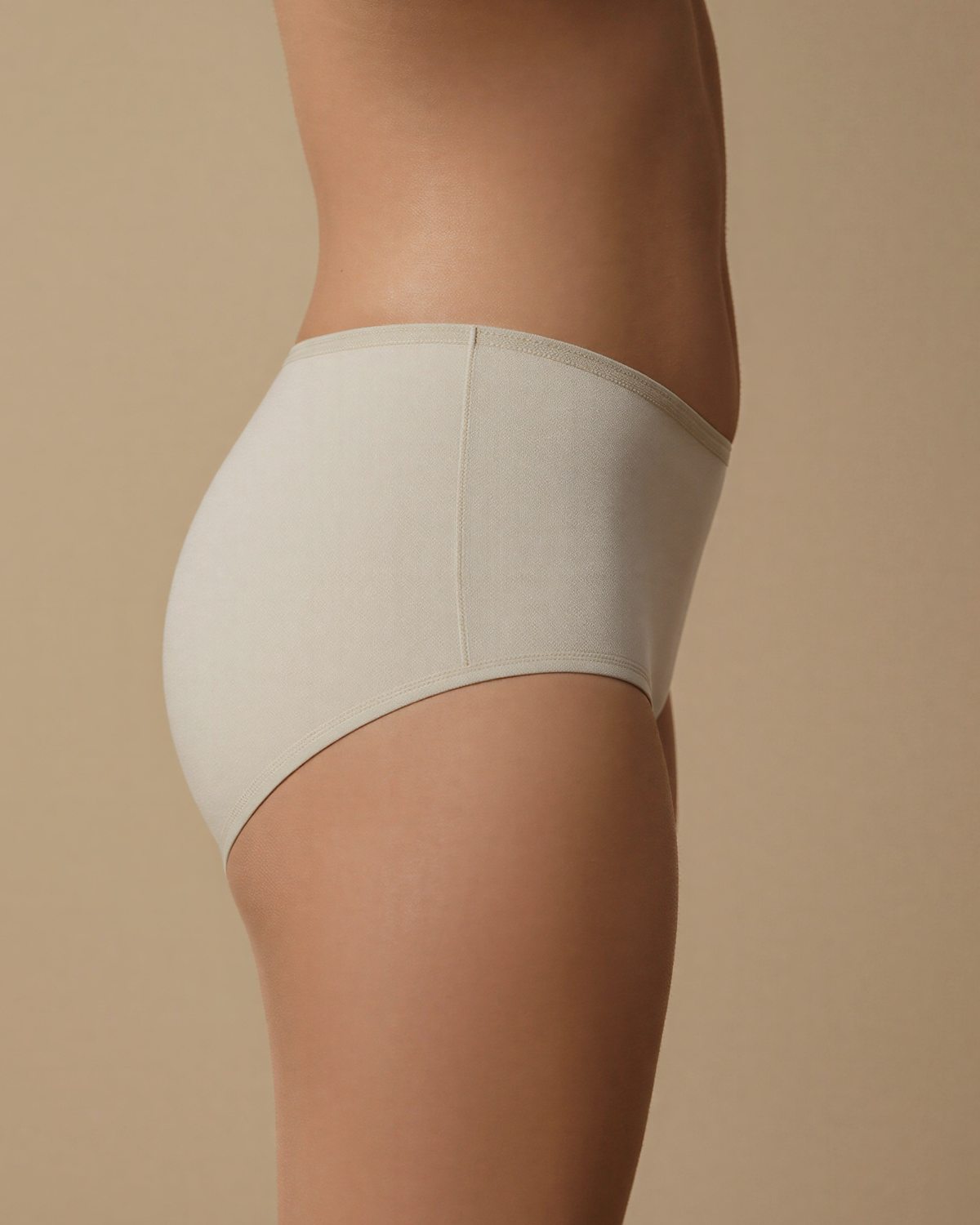Pynpy' Classic cut - Nude period underwear, lifestyle