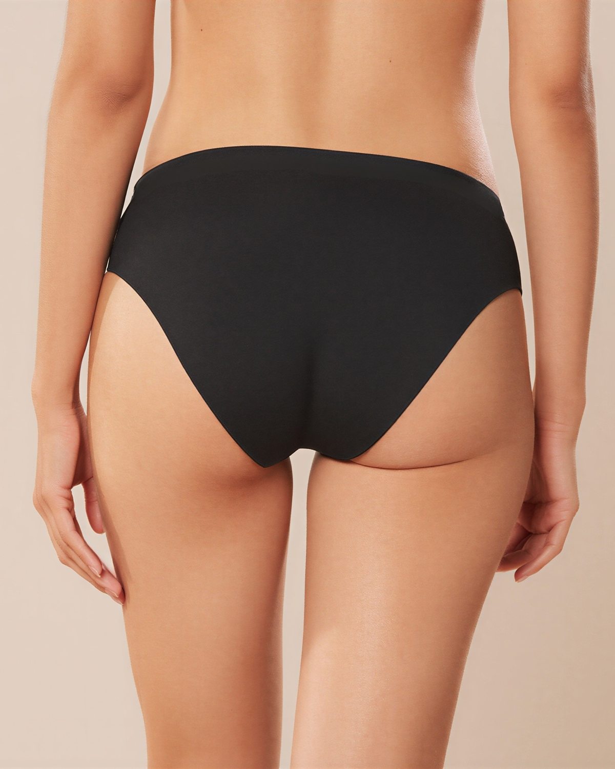Pynpy' Daily - Black period underwear, size label detail