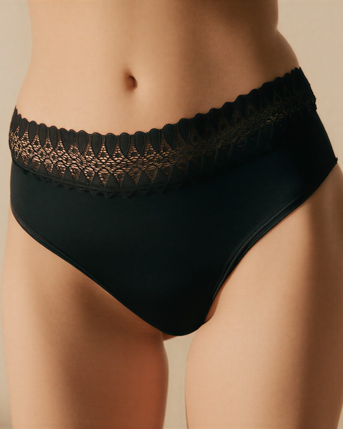 Pynpy' Lace period underwear, size label detail