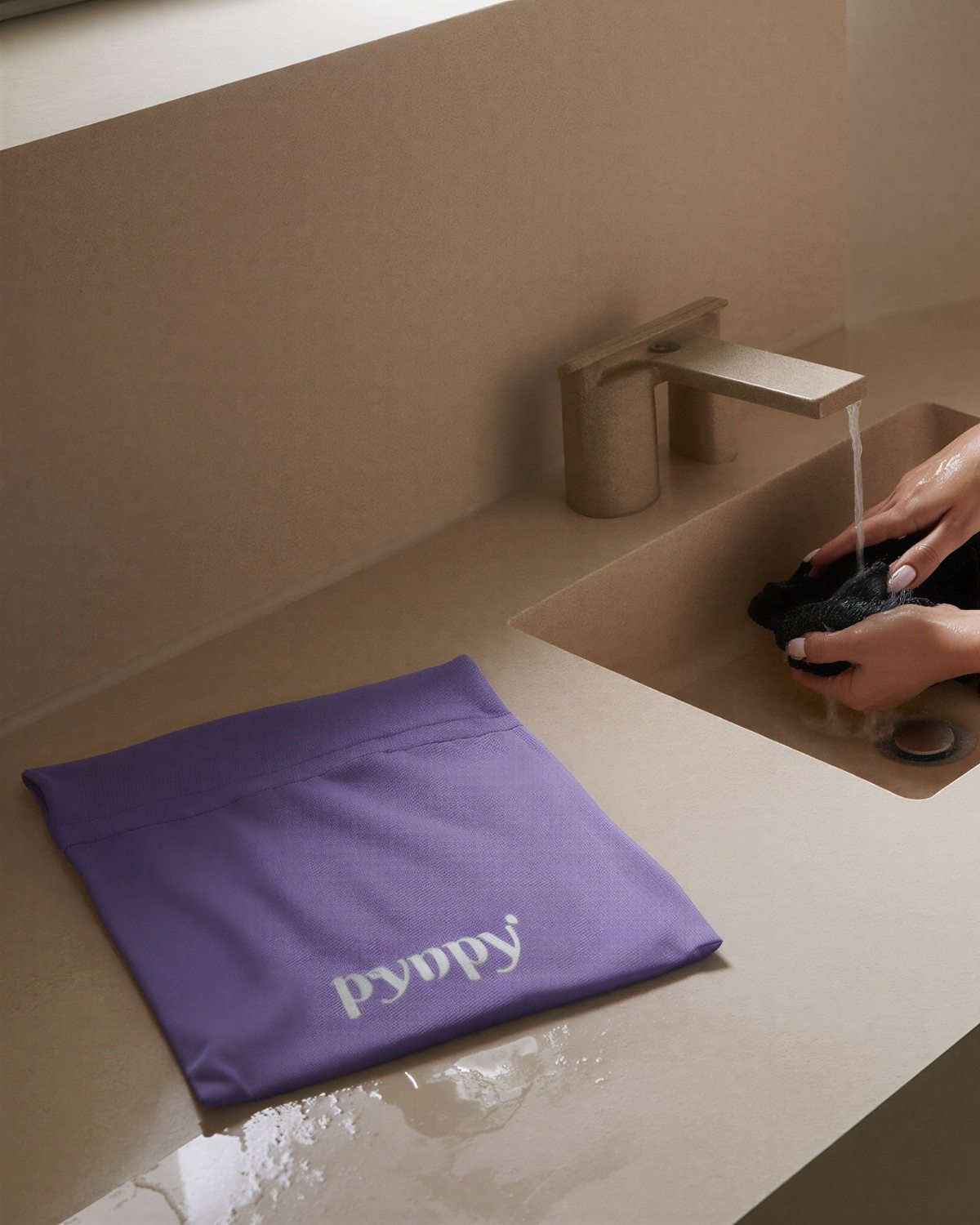 Pynpy' Laundry bag, lifestyle